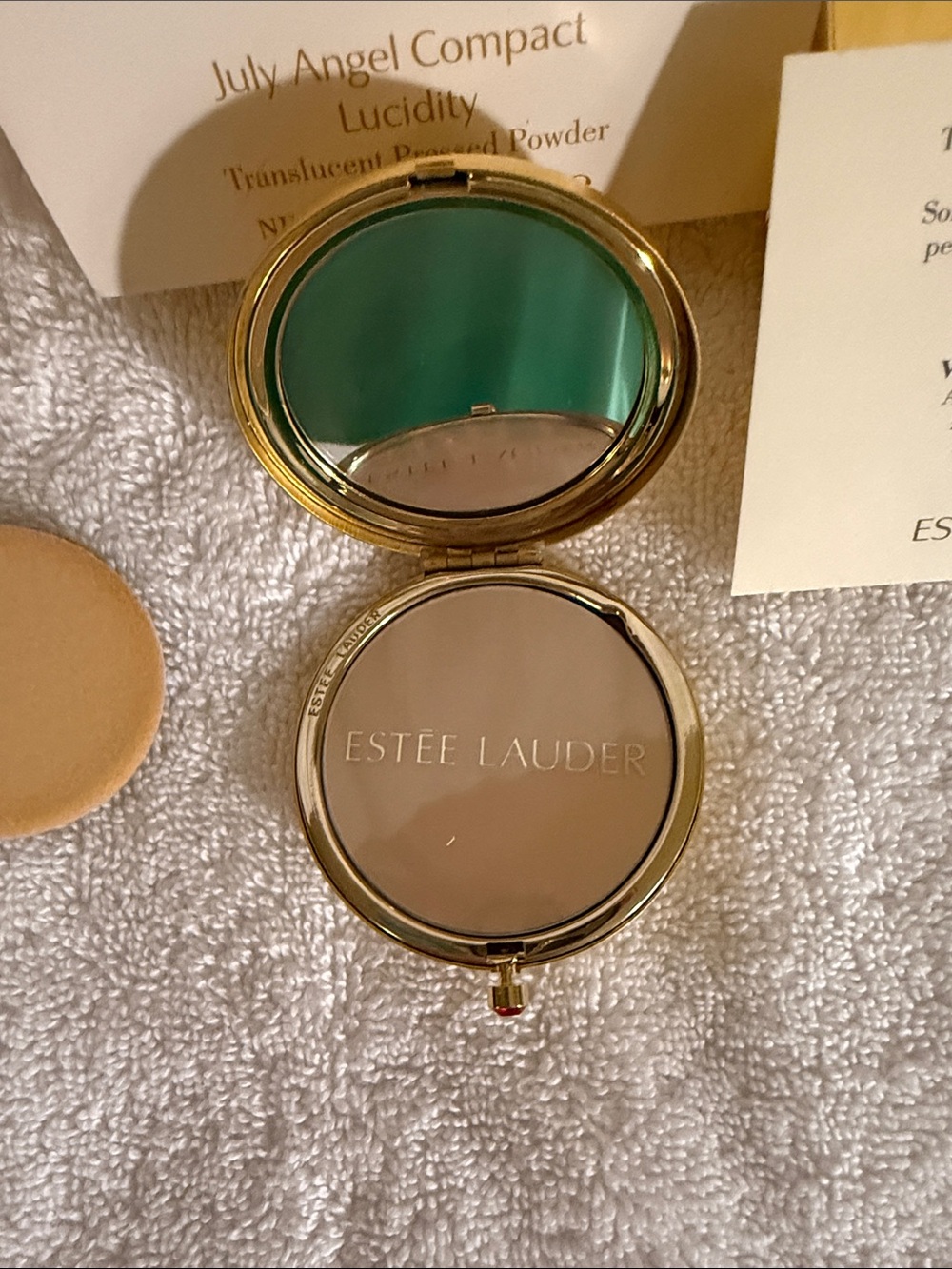 Estée Lauder July Angel Compact Lucidity NIB - Picture 6 of 8